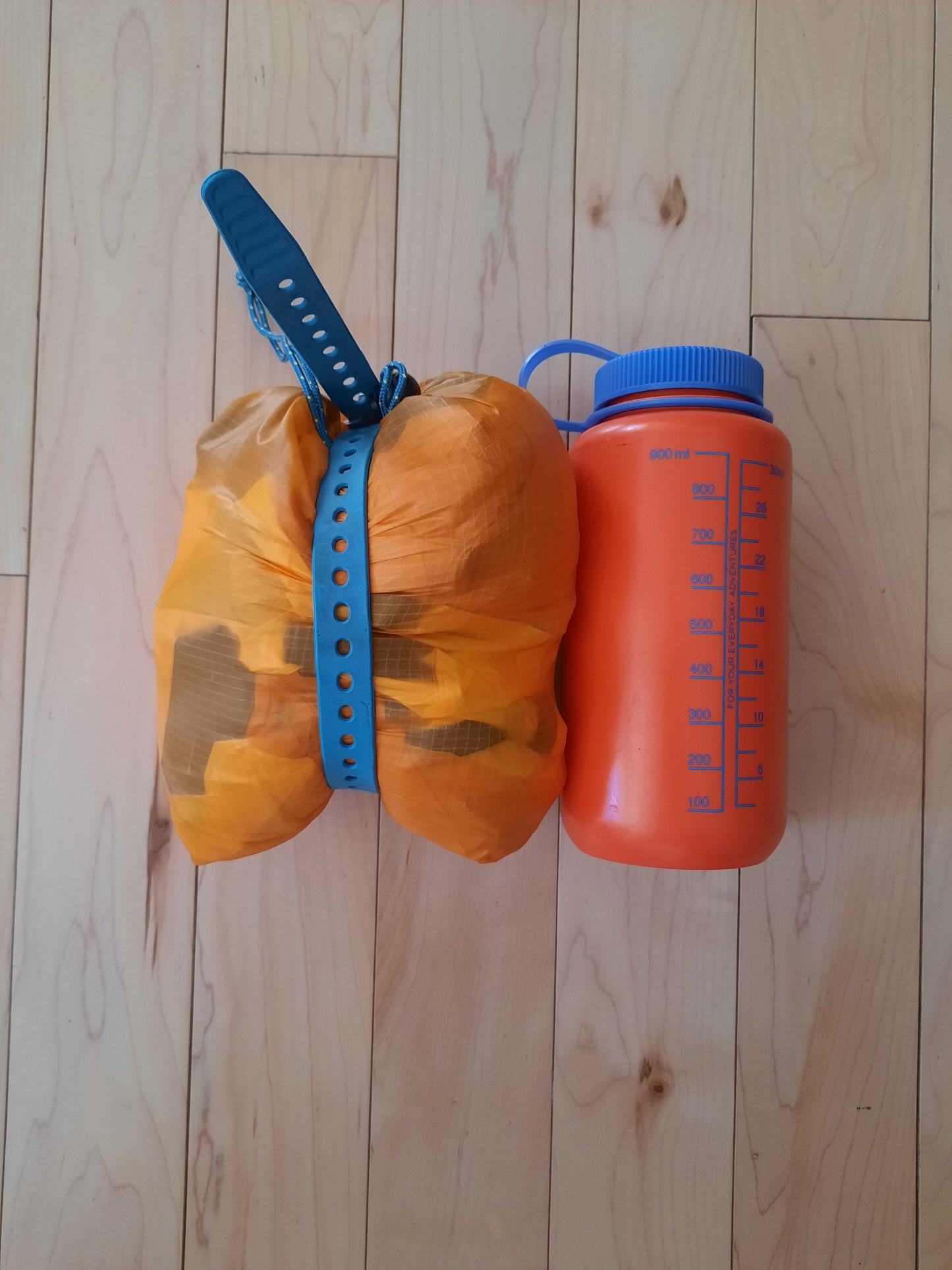 Ski Guides Rescue Tarp **tie-in straps are separate product**
